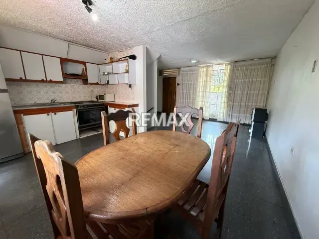 Apartamento Duplex en Caricuao, UD7 - 4