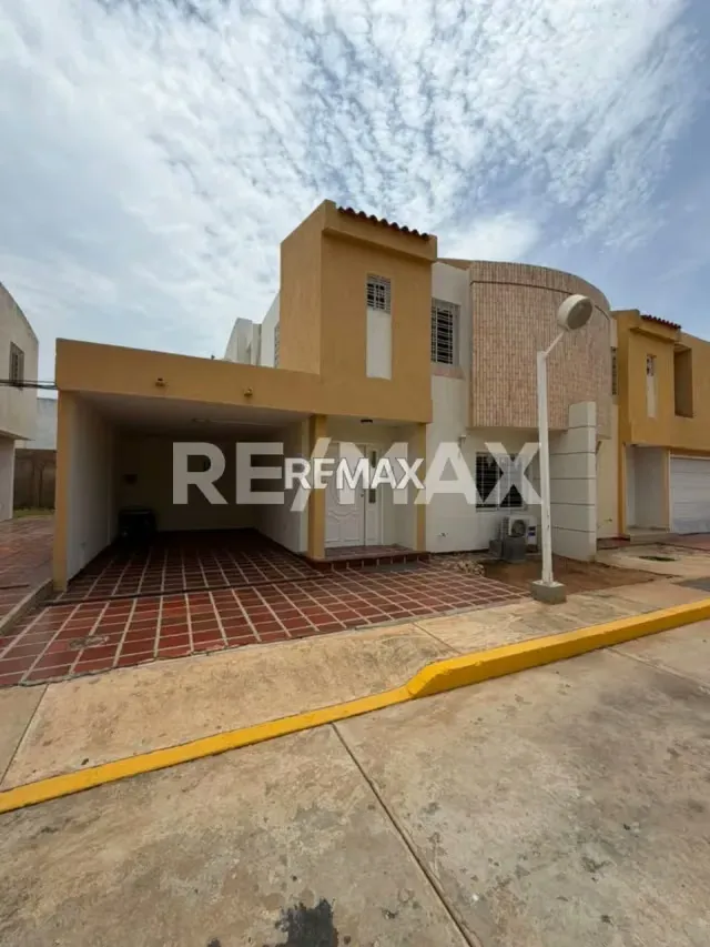 Casa en alquiler en Villa Bahia del lago - 3