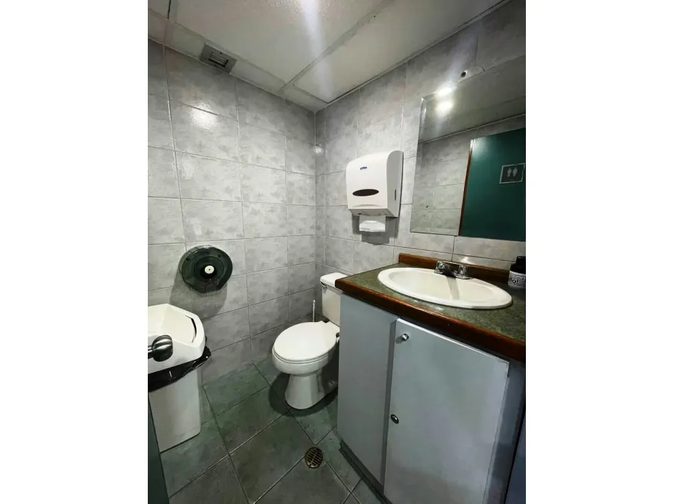 LOCAL COMERCIAL - LA FLORIDA - 395 Mts2 - 6