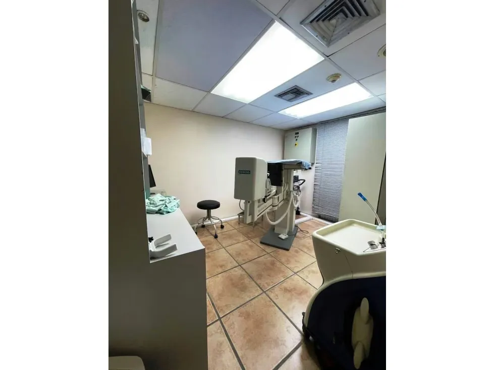LOCAL COMERCIAL - LA FLORIDA - 395 Mts2 - 9