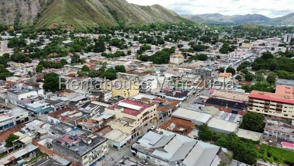 Local Comercial en Alquiler en Centro, Aragua - 3