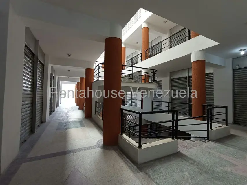 Local Comercial en Alquiler en Centro, Aragua - 4