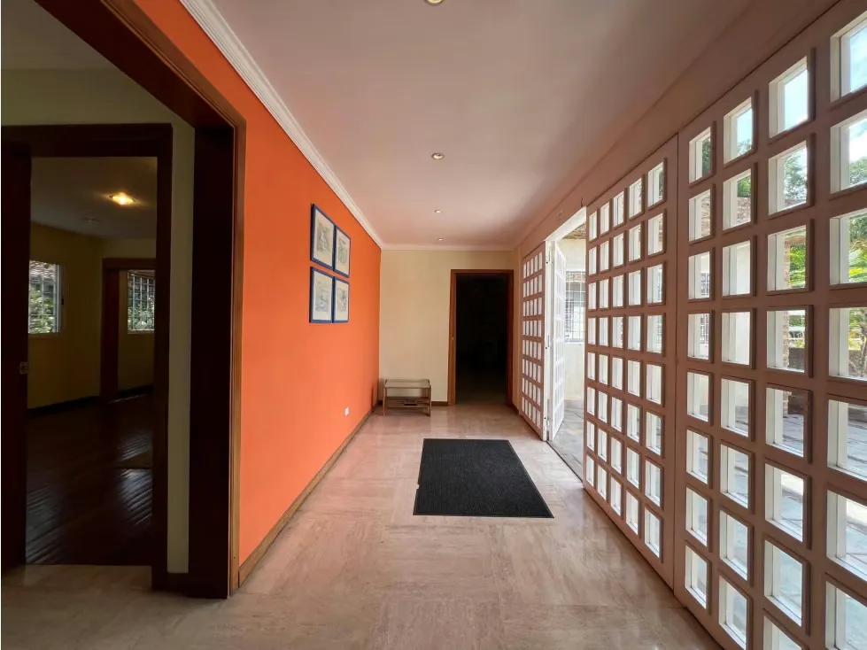Se vende casa 980m² 6h+3s/7b+2s/4e San Roman - 25