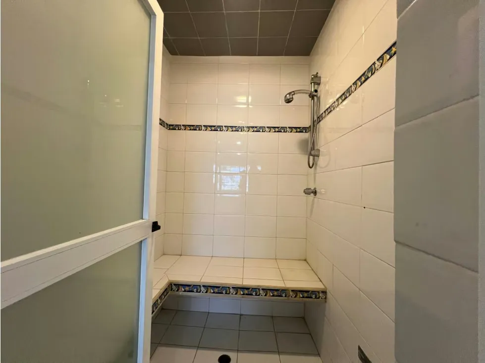 Se vende casa 980m² 6h+3s/7b+2s/4e San Roman - 31