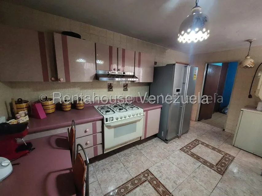 Apartamento (1 Nivel) en Alquiler en El Paraiso, Distrito Metropolitano - 11