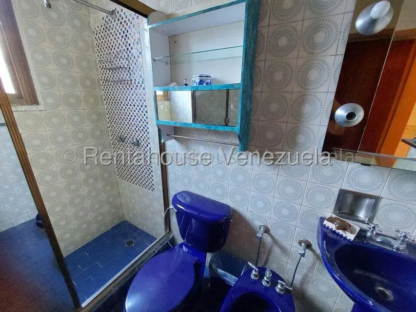 Apartamento (1 Nivel) en Alquiler en El Paraiso, Distrito Metropolitano - 18