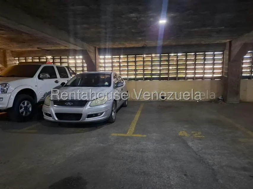 Apartamento (1 Nivel) en Alquiler en El Paraiso, Distrito Metropolitano - 20