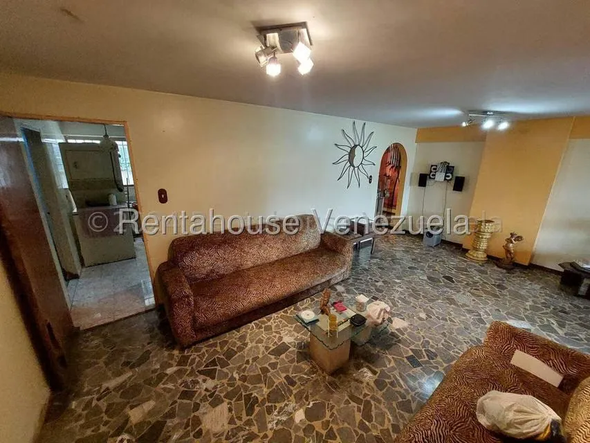 Apartamento (1 Nivel) en Alquiler en El Paraiso, Distrito Metropolitano - 5