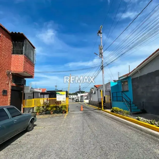 CASA VENTA URB. EL AMANECER