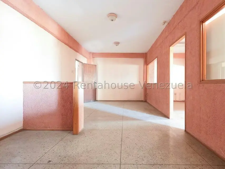 Comercial (Oficina) en Venta en Centro, Lara - 2