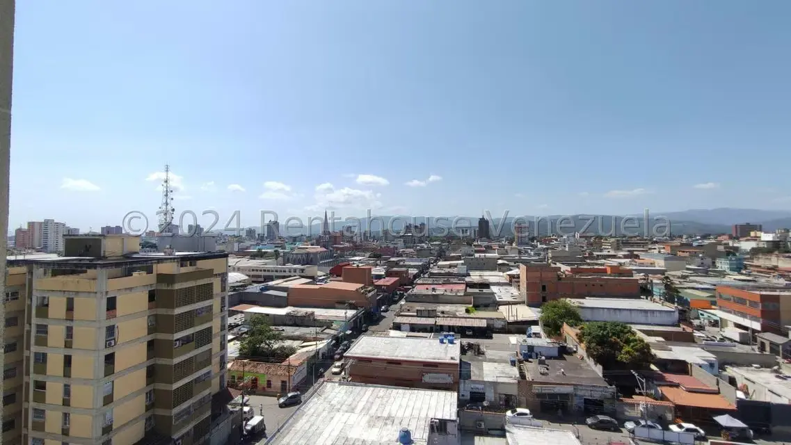 Comercial (Oficina) en Venta en Centro, Lara - 21