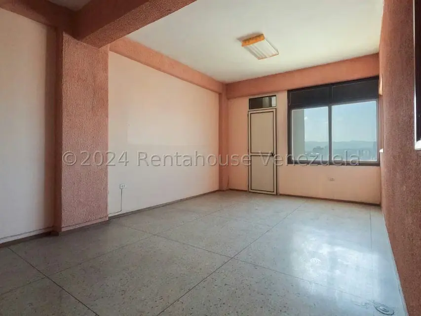 Comercial (Oficina) en Venta en Centro, Lara - 28