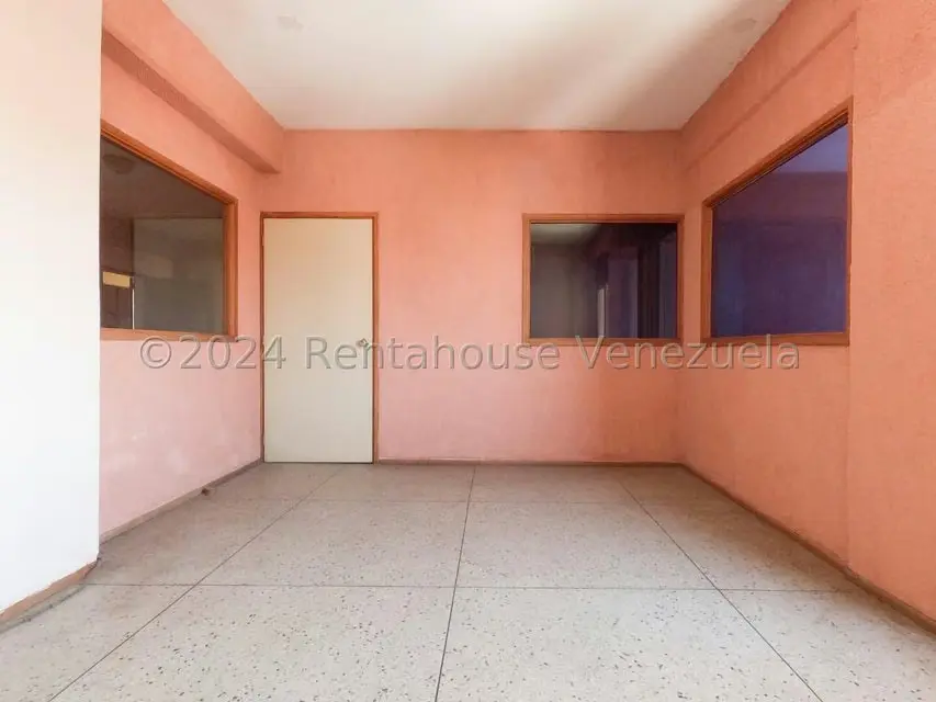 Comercial (Oficina) en Venta en Centro, Lara - 5