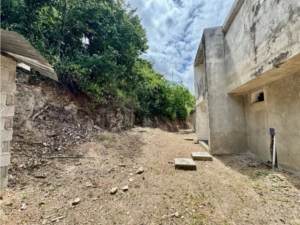 Se vende casa 813m2 Prados del Este - 11
