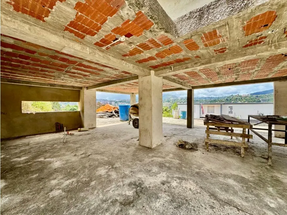 Se vende casa 813m2 Prados del Este - 12
