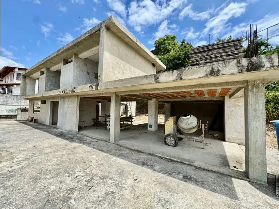 Se vende casa 813m2 Prados del Este - 21