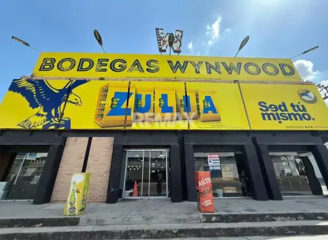 Traspaso de Bodegas Wynwood Av Michelena.