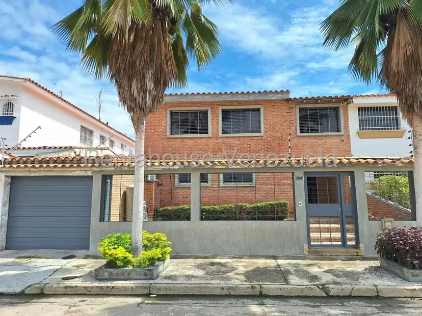 Casa (Duplex) en Venta en Trigal Norte, Carabobo