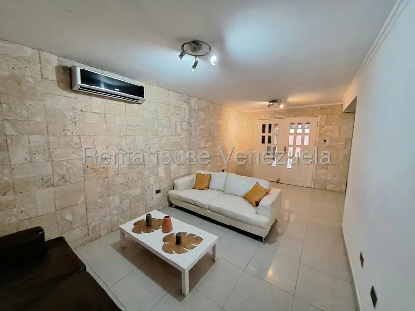 Casa (Duplex) en Venta en Trigal Norte, Carabobo - 11