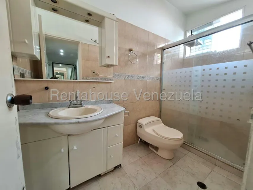 Casa (Duplex) en Venta en Trigal Norte, Carabobo - 36