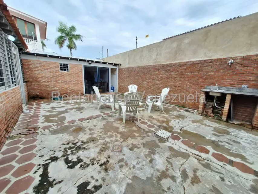 Casa (Duplex) en Venta en Trigal Norte, Carabobo - 47