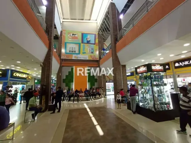 Local comercial en alquiler en el Centro Comercial Gran Bazar, Maracaibo - 2