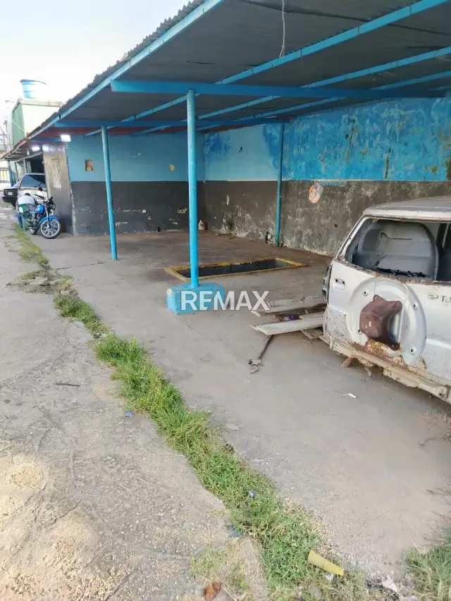 Se alquila Autolavado y taller de cambio de aceite completamente techado - 3