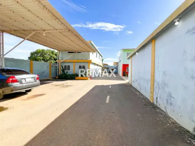 Edificación Multipropósito en venta en el Sector San Ramon, San Francisco - 2