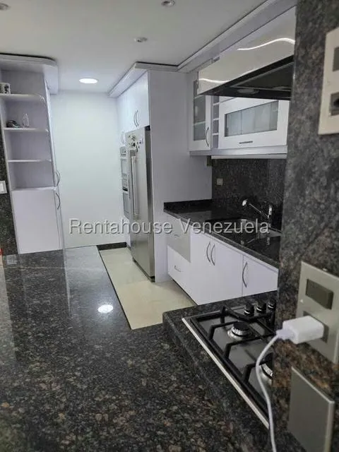 Apartamento (1 Nivel) en Venta en Lomas del Sol, Distrito Metropolitano - 3