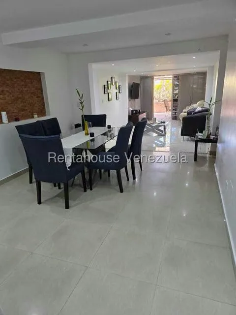 Apartamento (1 Nivel) en Venta en Lomas del Sol, Distrito Metropolitano - 8
