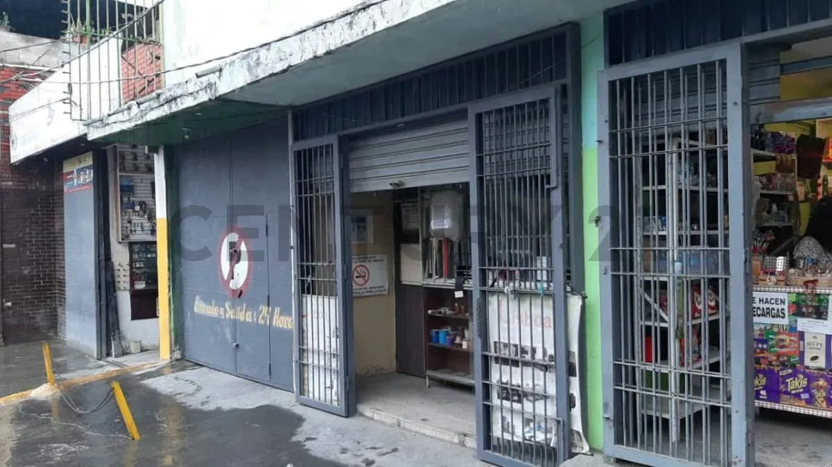 En Venta Galpón en Catia. Gato Negro - 2