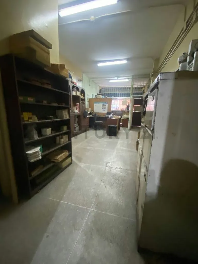 En Venta Galpón en Catia. Gato Negro - 8