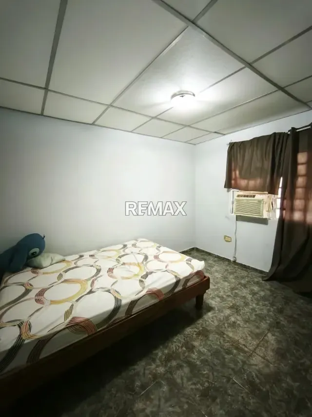 CASA DE 2 PLANTAS BARRIO SAN JOSE . MARACAY - 15