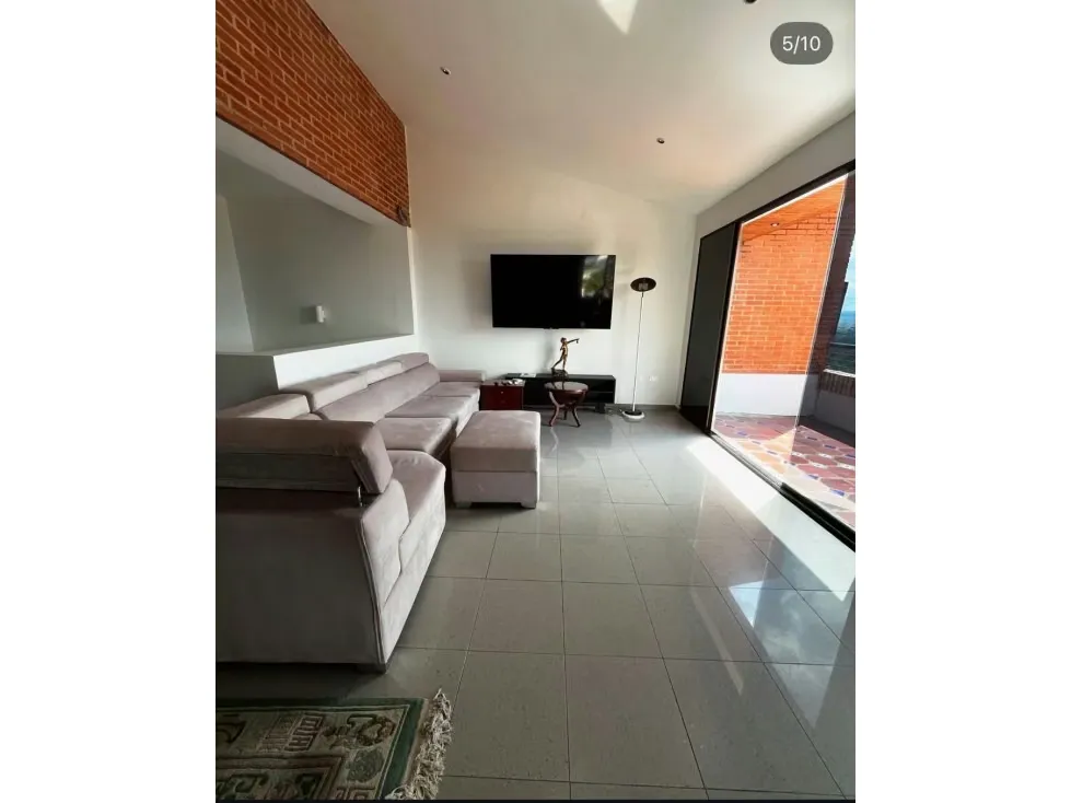 Alquilo apartamento Ph amoblado 350m2 La Castellana 5762 - 9