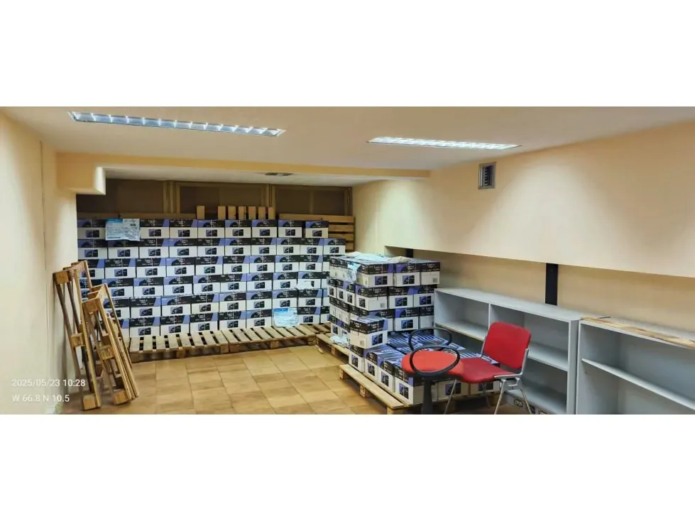 Alquilo Local 400m2 Los Cortijos de Lourdes 7641 - 18