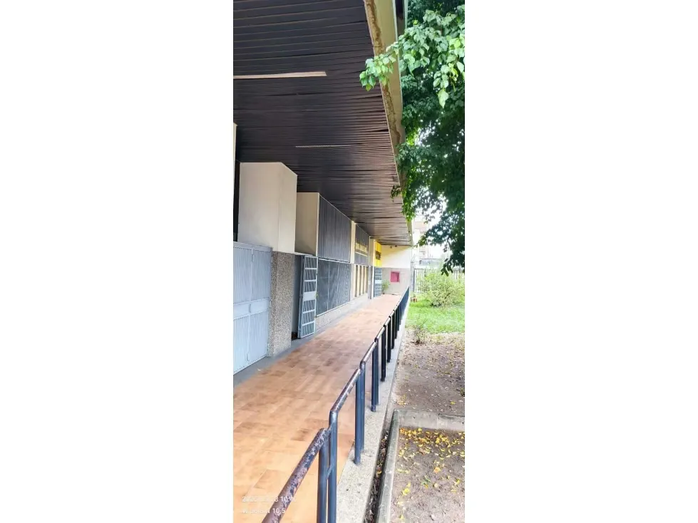 Alquilo Local 400m2 Los Cortijos de Lourdes 7641 - 2