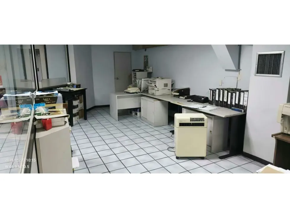 Alquilo Local 400m2 Los Cortijos de Lourdes 7641 - 9