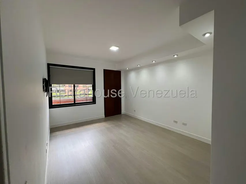 Apartamento (1 Nivel) en Venta en Lomas de La Alameda, Distrito Metropolitano - 25