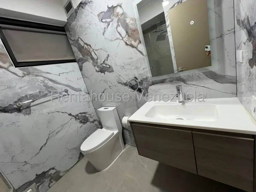 Apartamento (1 Nivel) en Venta en Lomas de La Alameda, Distrito Metropolitano - 36