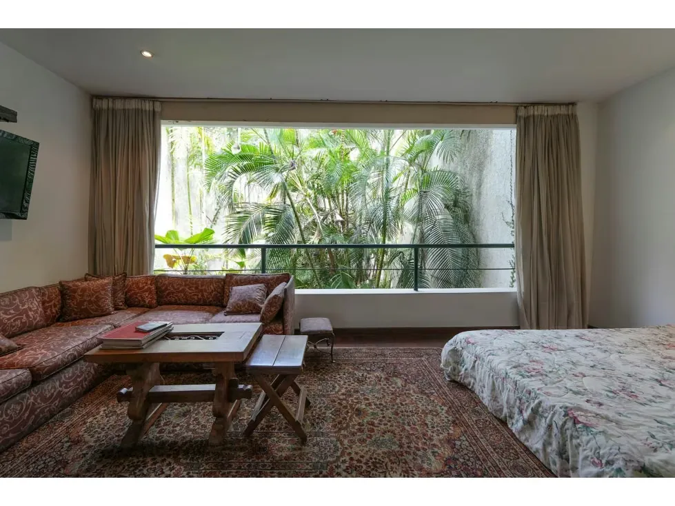 CASA DE DISEÑO ÚNICO EN SANTA INÉS 470mt 3H + ESTUDIO 5,5B 6E - 8