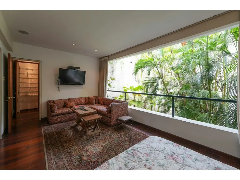 CASA DE DISEÑO ÚNICO EN SANTA INÉS 470mt 3H + ESTUDIO 5,5B 6E - 9