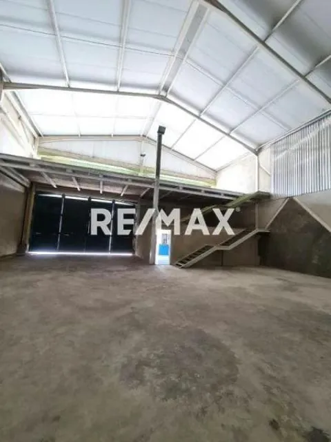 Galpon en venta Av. Intercomunal