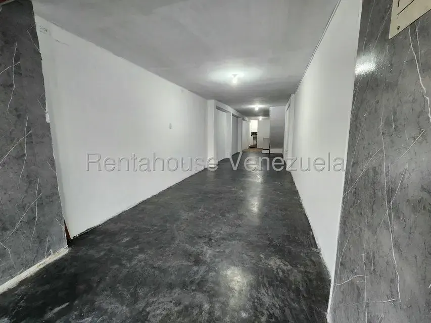 Local Comercial en Alquiler en La Esmeralda, Carabobo - 5