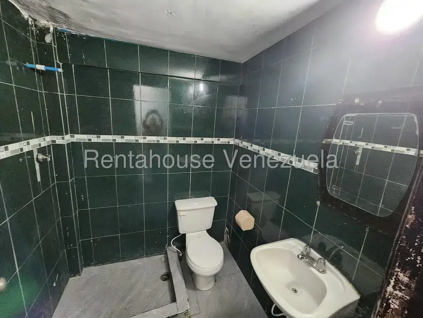 Local Comercial en Alquiler en La Esmeralda, Carabobo - 10