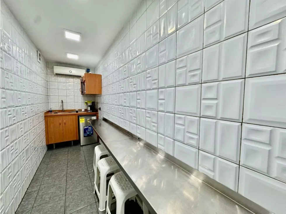 Se vende parcela + fábrica de hielo Catia La Mar - 5