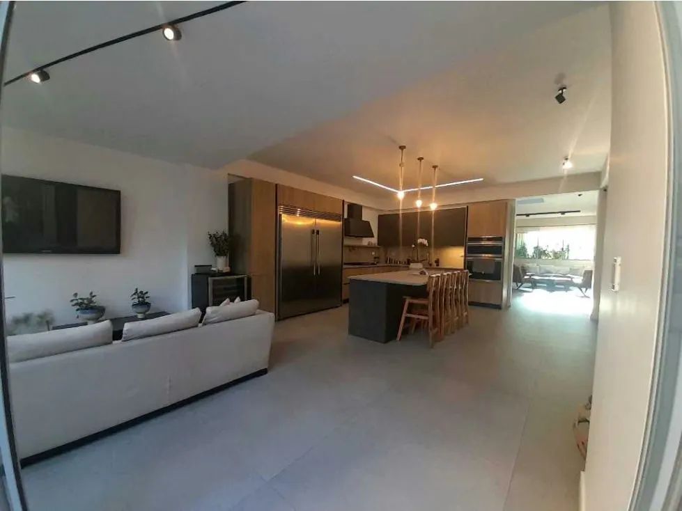Vendo PB duplex 335m2 La Castellana 8483 - 29