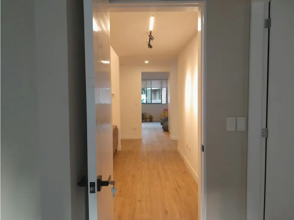 Vendo PB duplex 335m2 La Castellana 8483 - 4