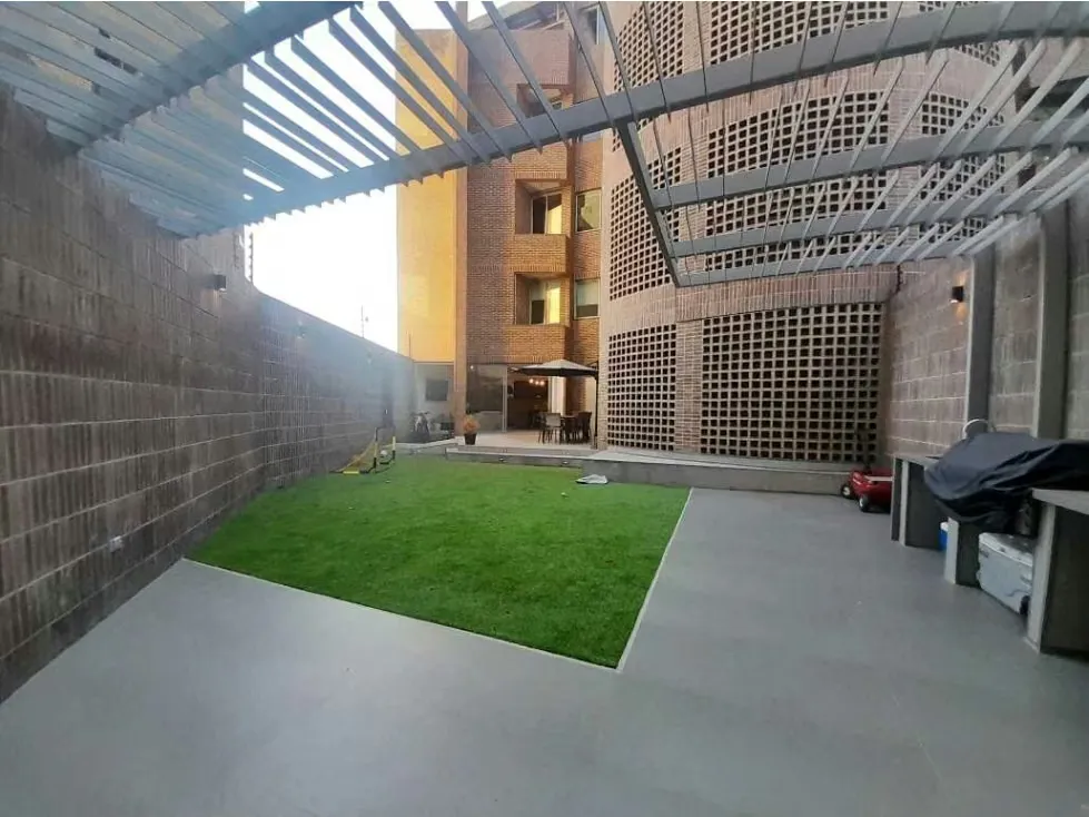 Vendo PB duplex 335m2 La Castellana 8483 - 31