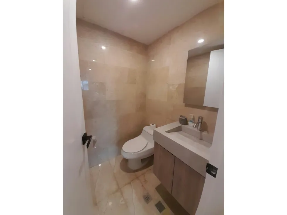 Vendo PB duplex 335m2 La Castellana 8483 - 9