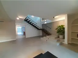View 10